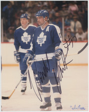 Wendel Clark Maple Leafs Vintage Autographed Signed 8x10 Photo AMCo COA 28280