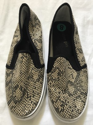 womens madden girl gemma slip on casual shoe