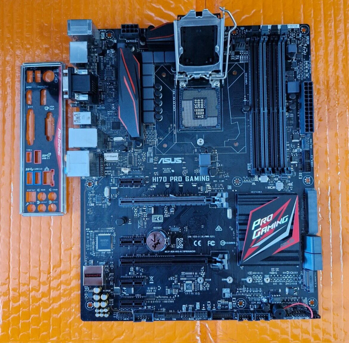 ASRock Z170 + i7-6700K + DDR4 16GB セット ASRock Z170 + i7-6700K +
