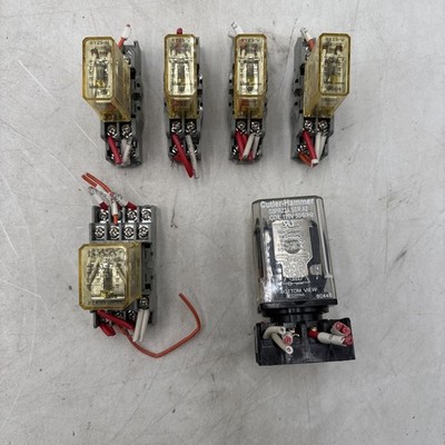 6x Lot IDEC & Cutler Hammer Relays RY2S-U RY4S-U D3PR23A