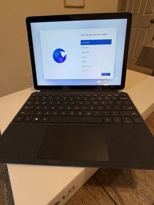 Microsoft Surface 11in 128GB Wi Fi/4G/5G Tablet w/ bundle great shape!