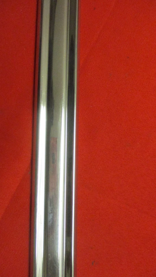 1957 1958 PLYMOUTH FURY AND BELVEDERE GUARDABARROS DELANTERO MOLDURA LADO DERECHO Foto 3 de 4