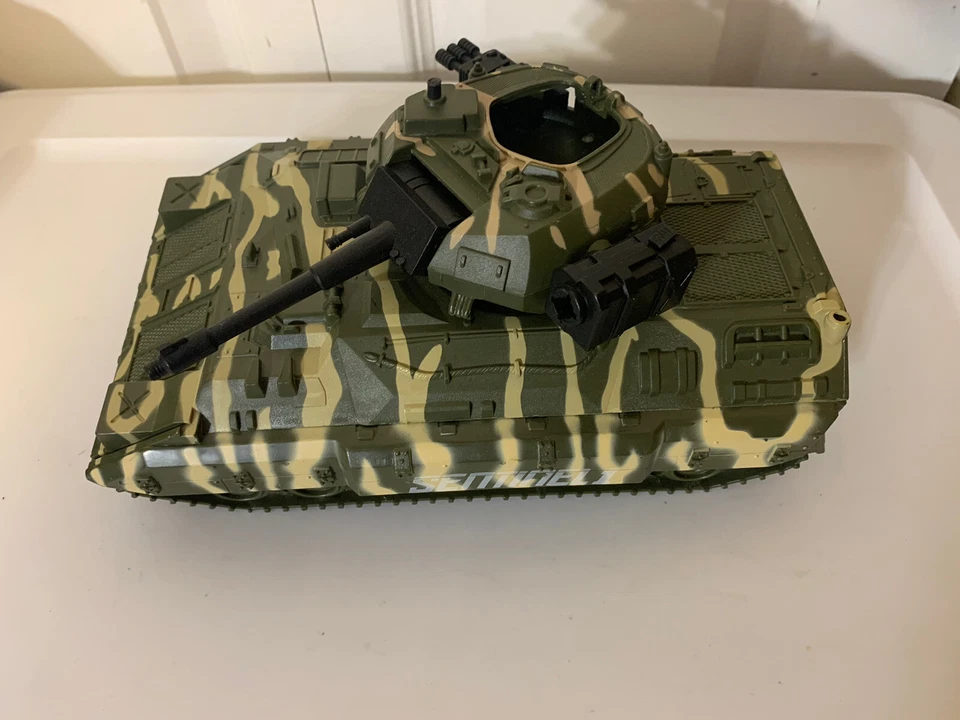 Rare Toys R Us True Heroes Sentinel 1 TANK ENGINE-GUNS no dart no figures no lid - Image 4 of 4