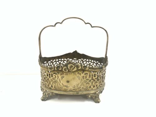 Decorative vintage brass basket - Picture 1 of 9