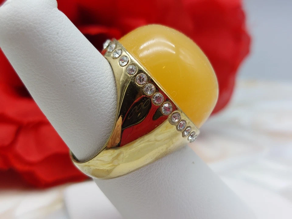 Signed Ann Taylor Cocktail Dome Ring Smooth Butterscotch Color 6.75" Gold Tone - Image 4 of 4