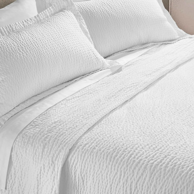 Coverlet Queen Size | Lightweight & Breathable Cotton Blend | Bedspread with Uni