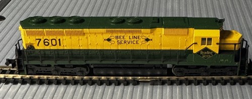 kato n scale locomotive EMD SD 45 Item 176-3114 Reading RR #7601 (Extras) - Picture 8 of 19