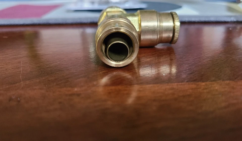   DOT PUSH TO CONNECT BRASS 1/2” TUBE UNION TEE DOT - Image 2 of 4