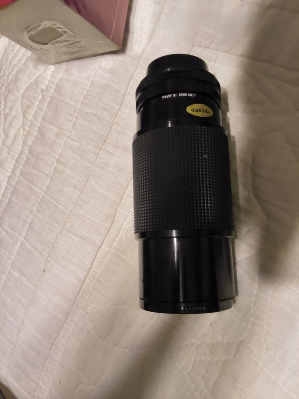 VIVITAR 70 - 210MM 1:3.5 SERIES 1 MACRO FOCUSING ZOOM LENS