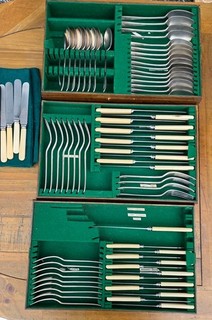 ANTIQUE LARGE CANTEEN OF CUTLERY IN WOODEN CASE / CHEST SILVER PLATE INCOMPLETE