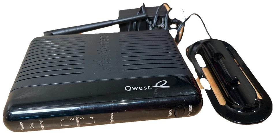Qwest ACTIONTEC 4 port PK5000 Wireless DSL Router/Modem - Image 2 of 4