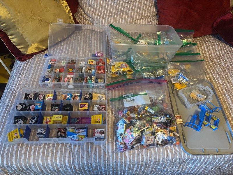 Zuru Mini Brands Lot Of 200+ With 2 Shopping Carts and Shelf