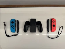 Nintendo Switch Joy-Cons + Comfort Grip + Wrist Straps - Tested and Working