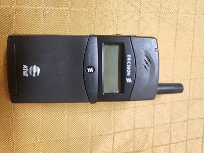         Vintage AT&T Ericsson T19LX 