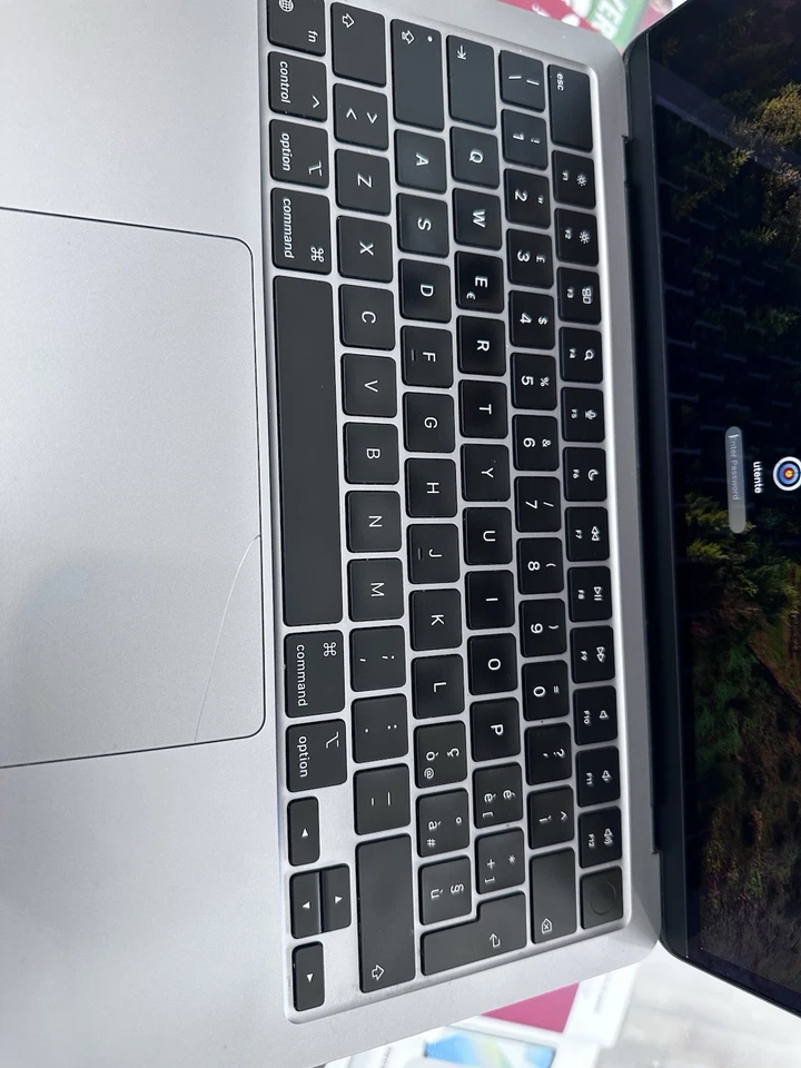 Apple MacBook Air 13" M2 · 8GB · 512GB, foto 3 di 5
