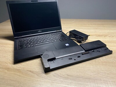 Fujitsu Lifebook E549 & originale Docking Station mit Netzteil 90W