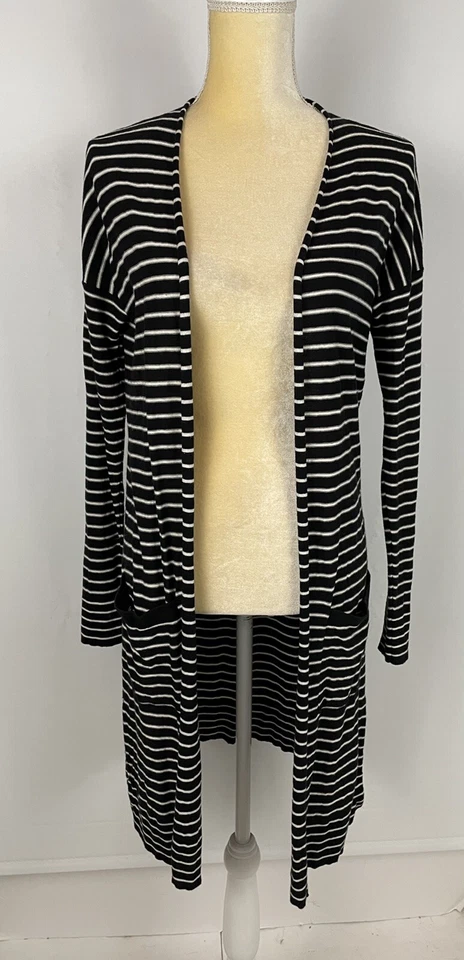 Suéter Athleta Retreat Envolvente Pequeño Negro Blanco Rayas Ligero Seda Cachemira Foto 2 de 4