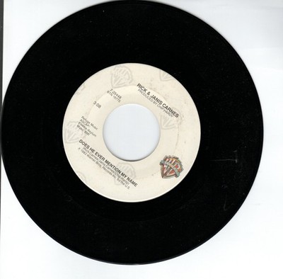 Rick & Janis Carnes -Does He Ever Mention My Name, Silver Eagle 45 RPM rare 1983