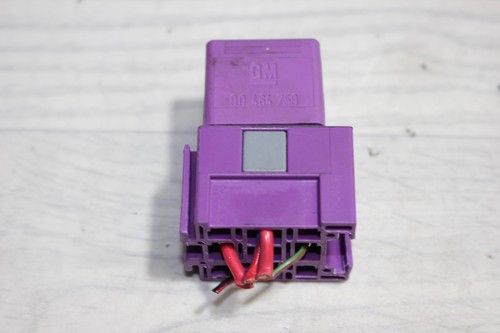 Relais Kraftstoffpumpe 90464759 Opel Meriva A Corsa C