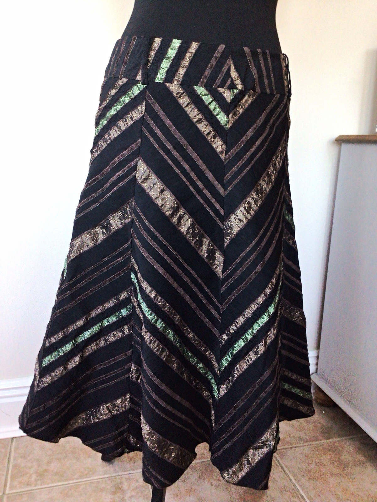 MARKS AND SPENCER SIZE 12 BLACK BROWN GREEN RIBBON STRIPED A LINE SKIRT EXCON 