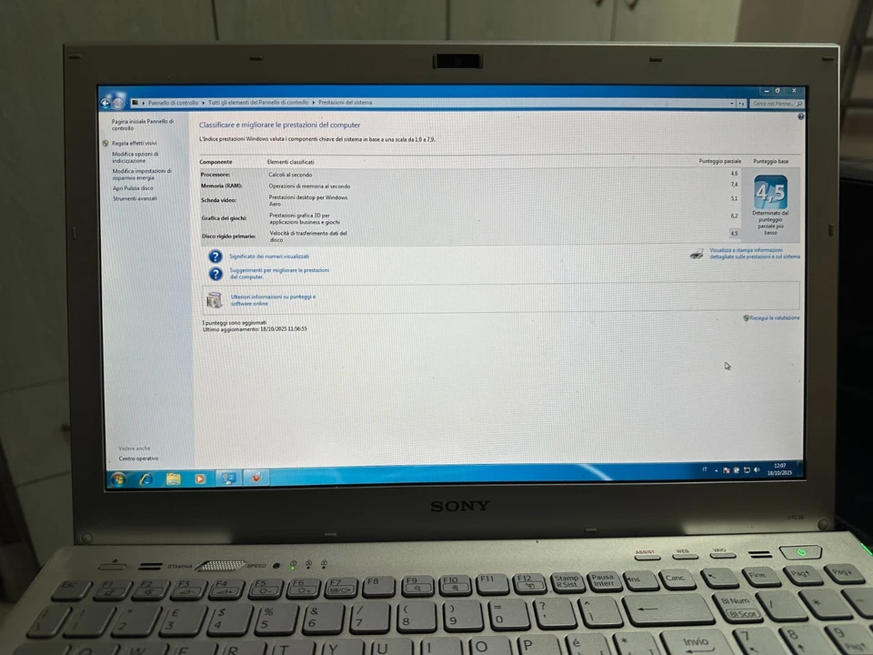 Sony Vaio VPCSE1E1E i5-2410M 6gb Ram HD 120gb AMD RADEON 6630M +HD Graphics 3000 - Immagine 4 di 4