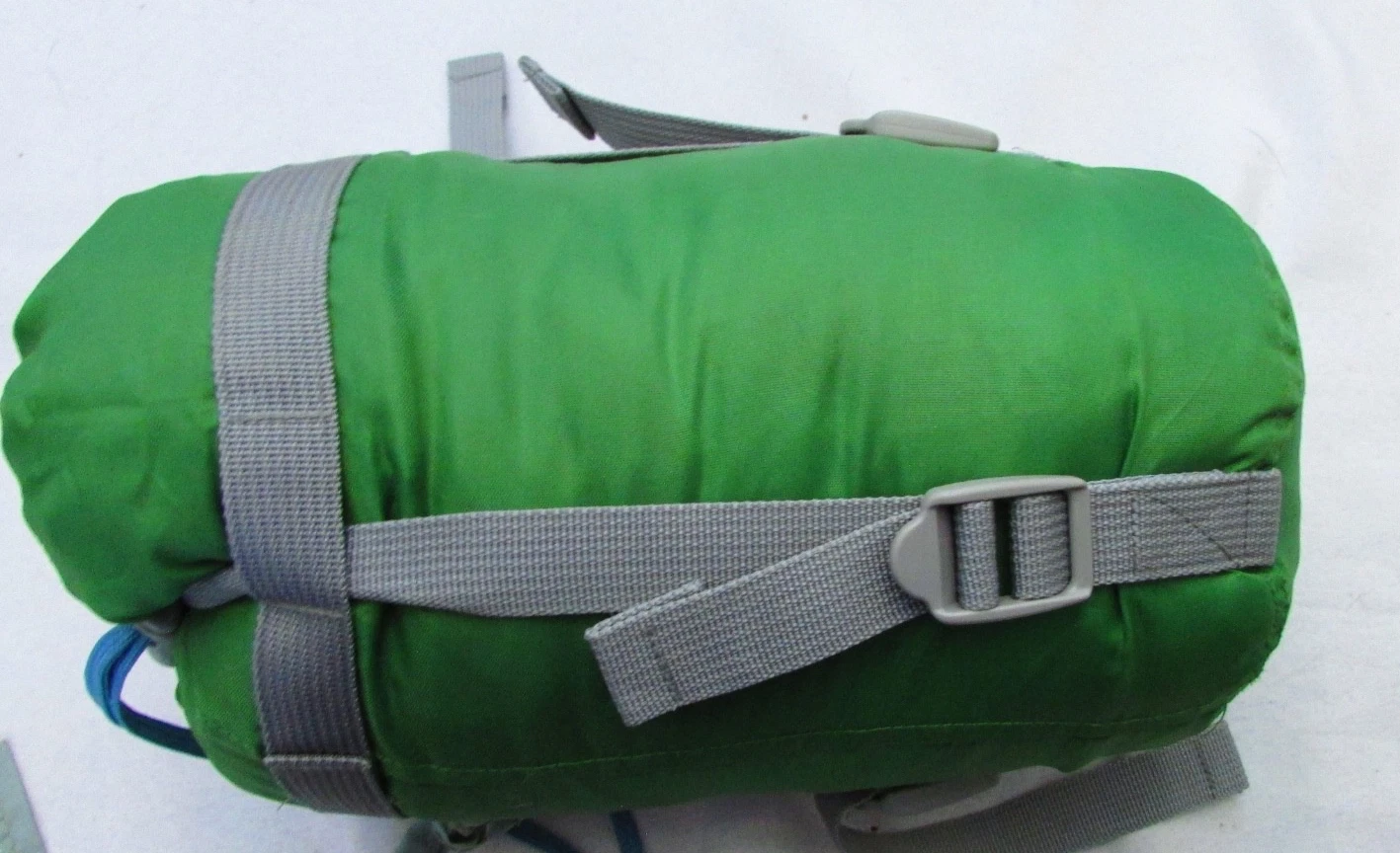 MARMOT ASPEN 55 DEGREE SYNTHETIC SLEEPING BAG REGULAR SIZE WITH LEFT ZIPPER
