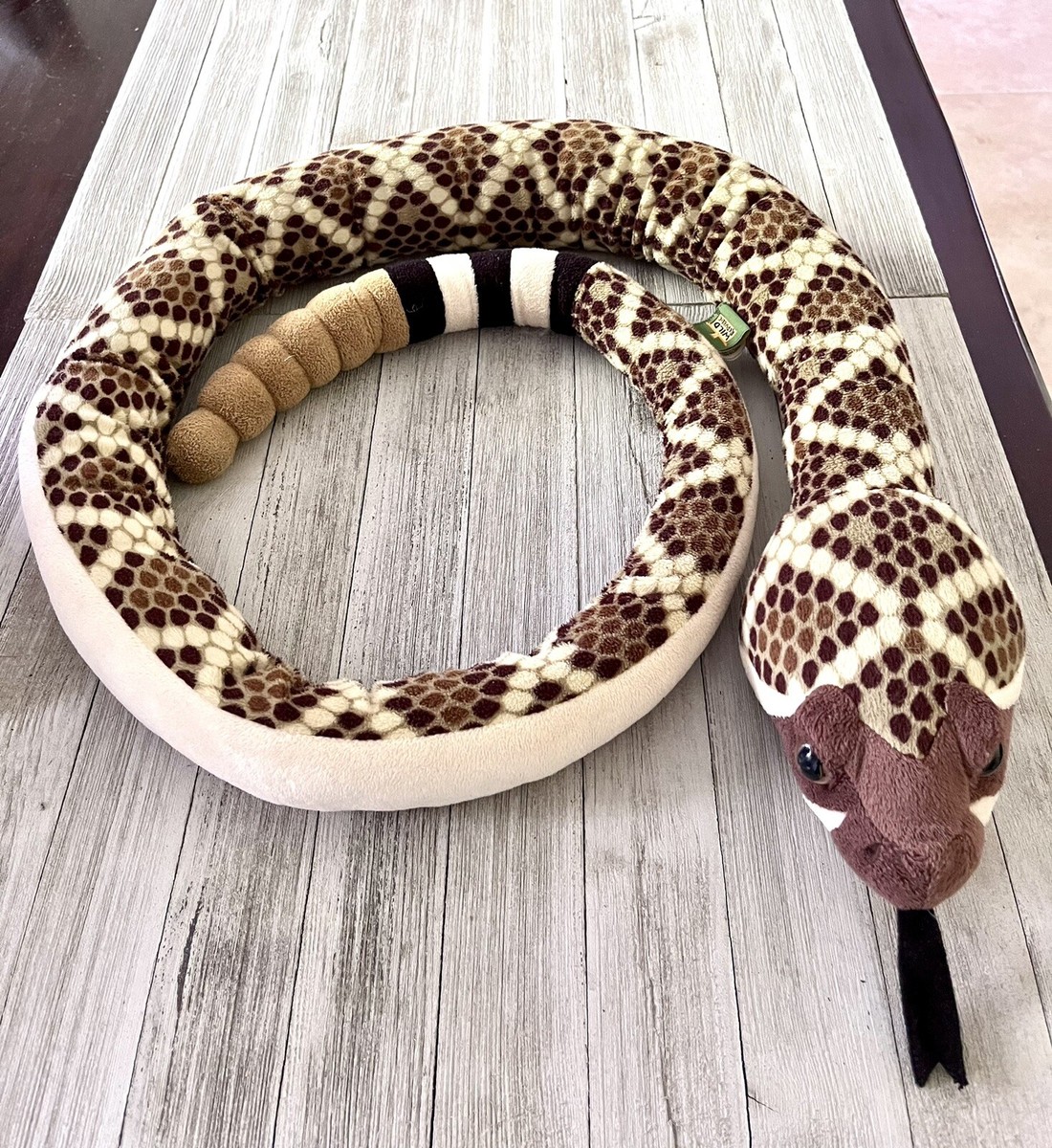 WILD REPUBLIC WESTERN DIAMONDBACK RATTLESNAKE PLUSH SNAKE STUFFED