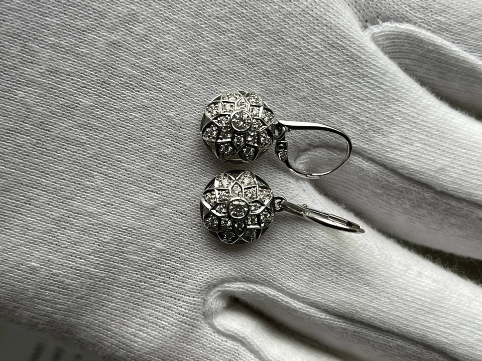 Kat Florence London 18k D Flawless Diamond Dangle Earrings. Foto 2 de 4