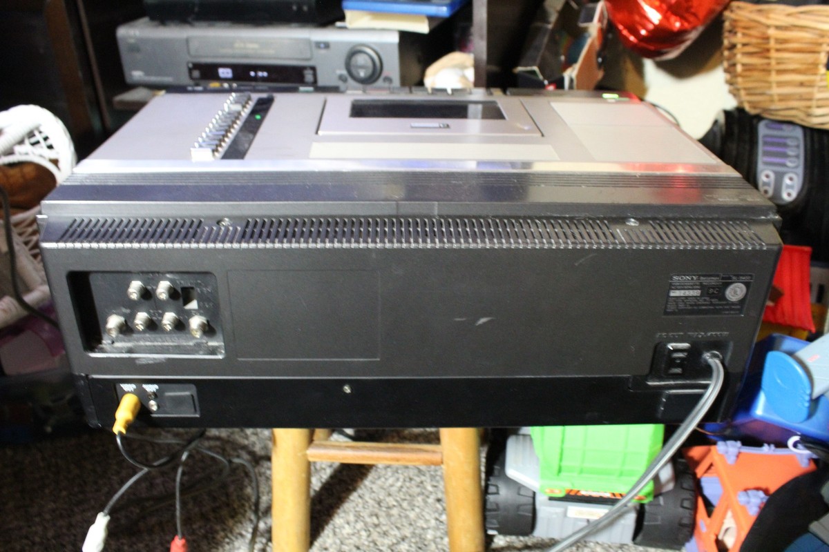 Vintage Sony SL-5400 Betamax VCR Videocassette Recorder with RM