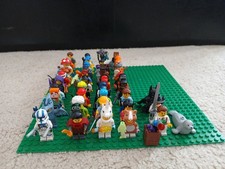 3 Randomly Picked Minifigures