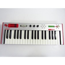 ALESIS Micron Virtual Analog Synthesizer Keyboard with Case and AC Adapter