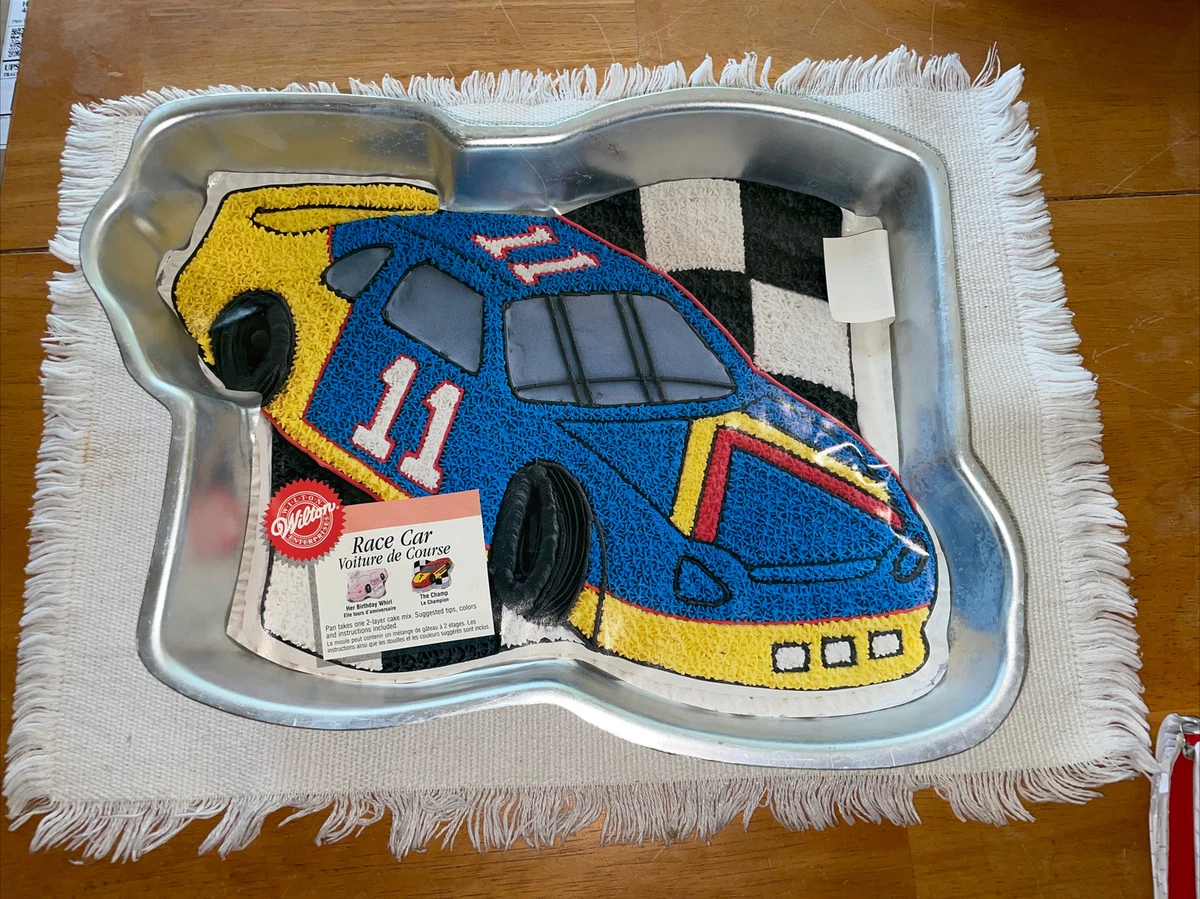 Aggregate more than 158 nascar cake pan latest in.eteachers