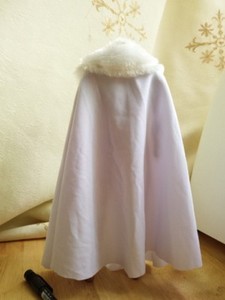 fur cape white