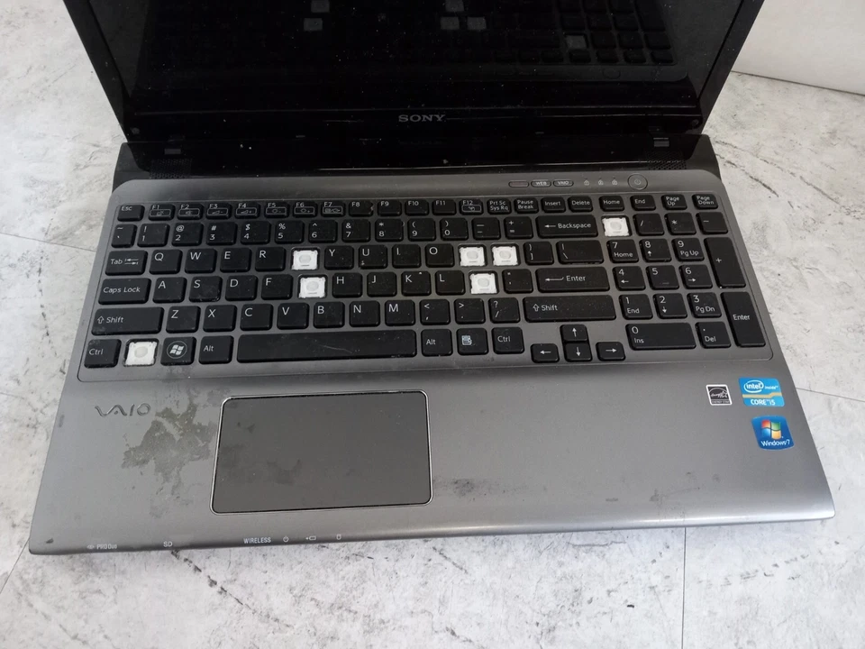 Sony Vaio SVE151D11L 15" Laptop Intel Core i5-3210M - CRACKED - READ -RR - Image 2 of 4