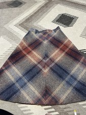 60s Vintage Plaid High Waisted Circle Skirt. Wool. 26 In Waist. Euc.