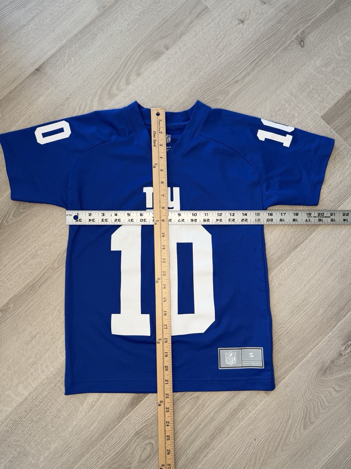 Official NFL youth jersey for the New York Giants, featuring Eli Manning #10 thumbnail 2