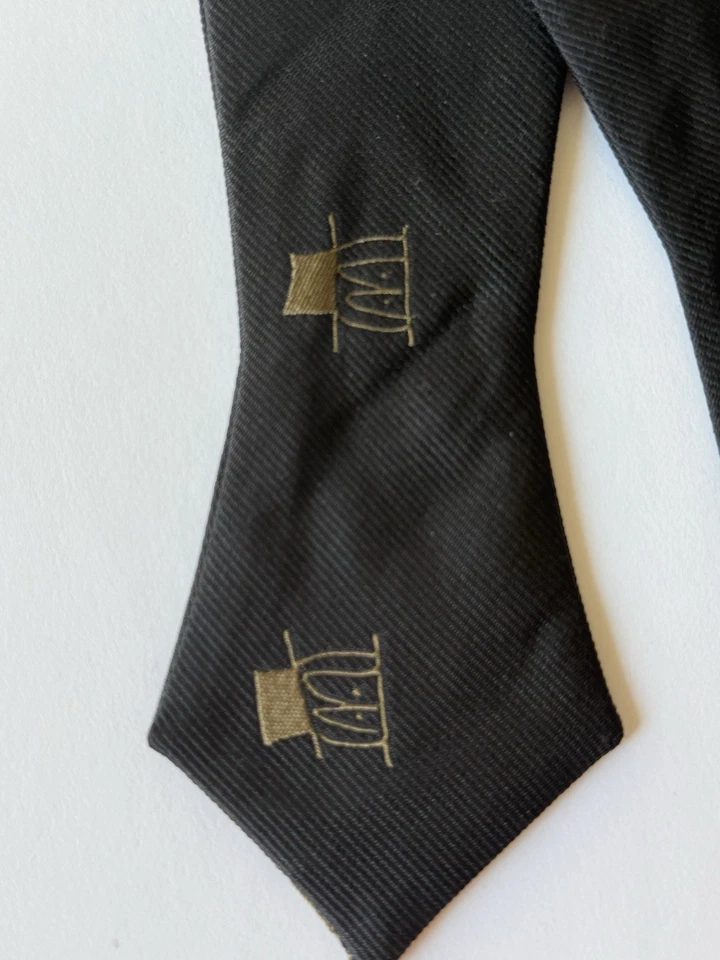 Pajarita ajustable para hombre ALEXANDER OLCH 100 % seda negra pingüino hecha en EE. UU. USADA EN EXCELENTE ESTADO Foto 2 de 4