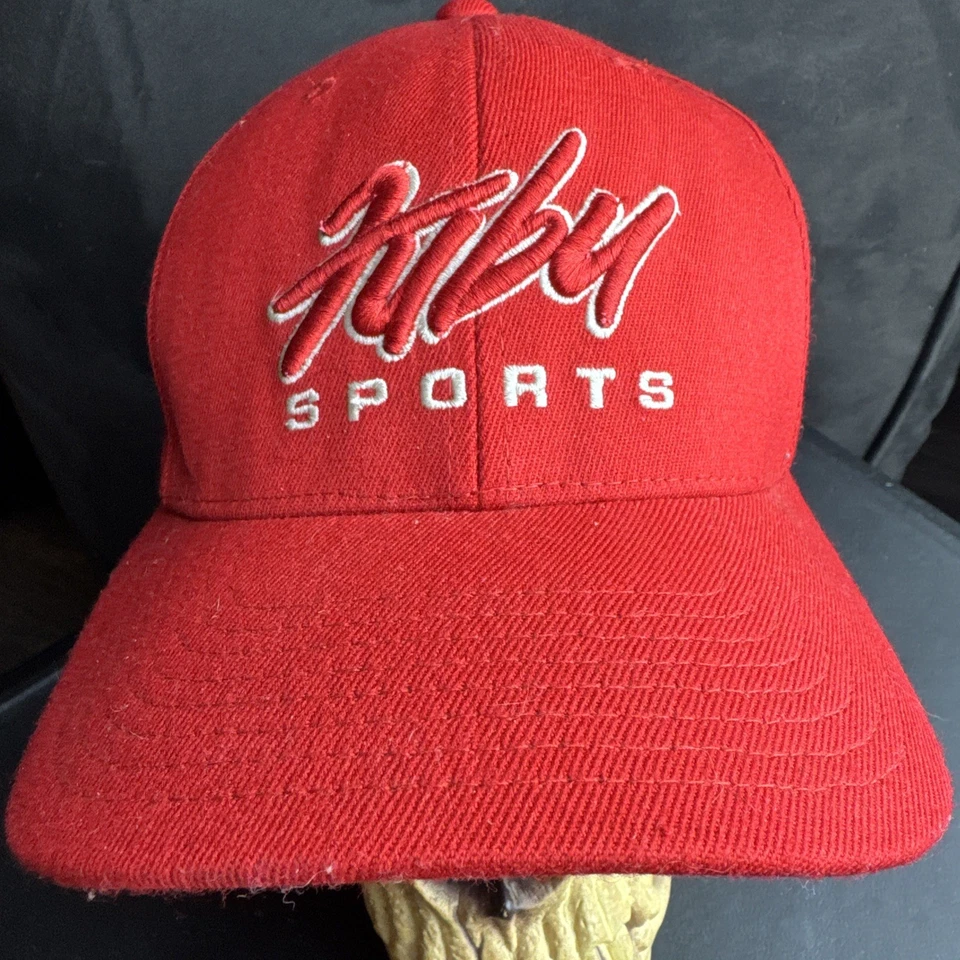 Sombrero deportivo Fubu Flex rojo vintage Foto 2 de 4