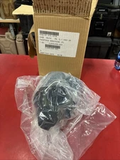 US Military M40 Gas Mask, Size Medium