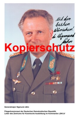 G5 Generalmajor Sigmund Jähn Kosmonaut der DDR Foto 20 x 30 cm