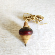 1920s Vintage Handmade Lacquered Wooden Spinning Toy Decorative Collectible W703