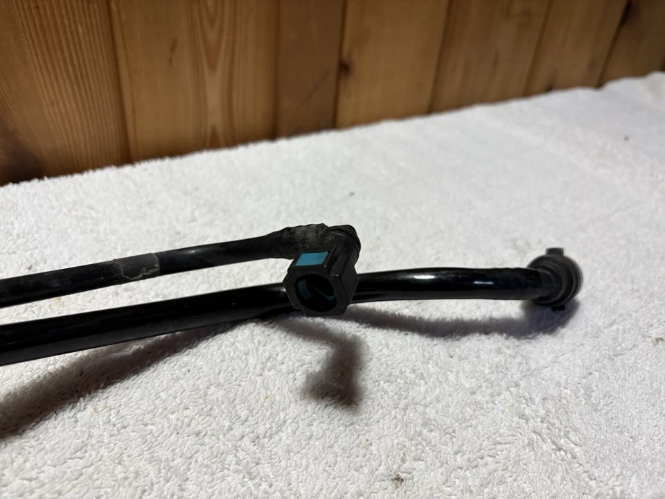 04-13 VOLVO C30 S40 V50 conjunto de mangueira de ventilação de linha de mangueira de freio fabricante de equipamento original - Imagem 4 de 4