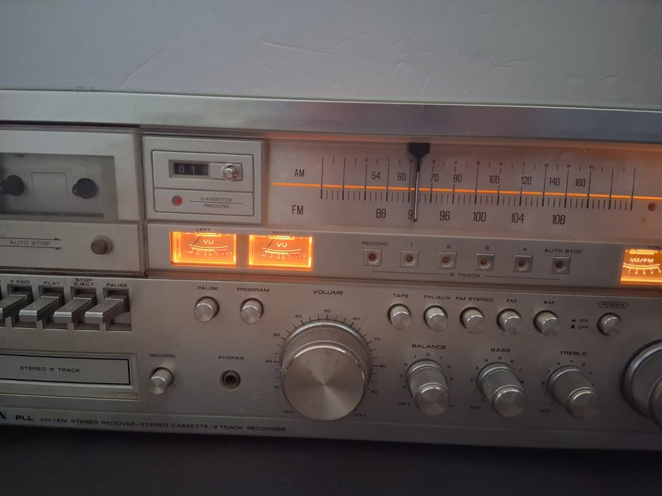 VTG Soundesign PLL AM-FM Stereo Receiver/ 8 Track Recorder 5928 ...
