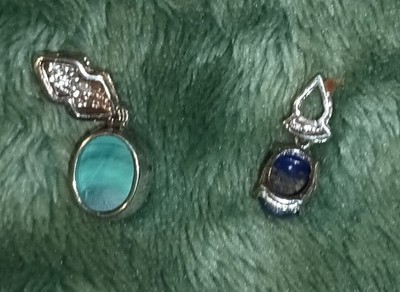 2 Juwelo Anhänger, Silber 925 gepunzt, mit je eine Stein Malachit und Lapis