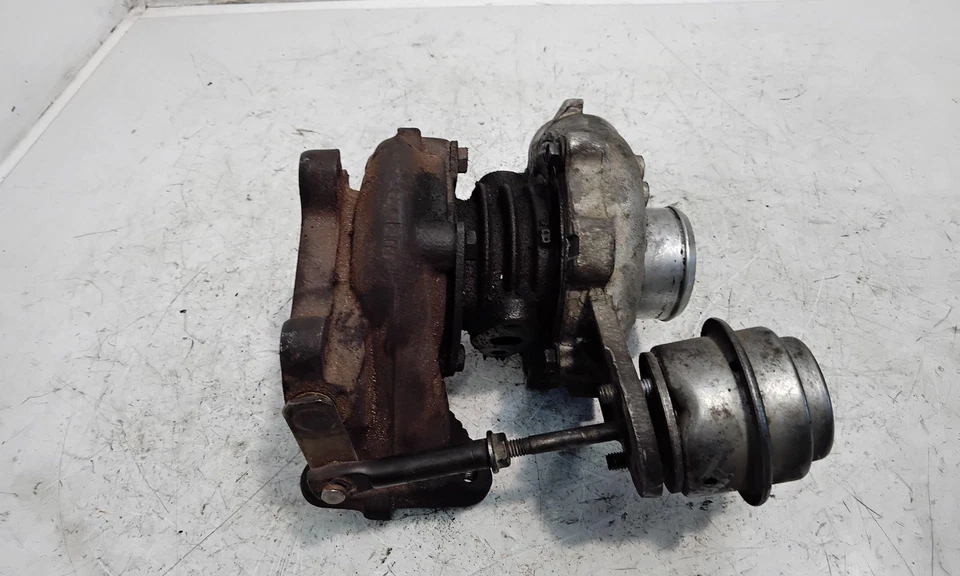 Turbocompresor OPEL VECTRA C GTS 24461826 2.0 diésel 74kw 2003 27544390 - Imagen 3 de 4