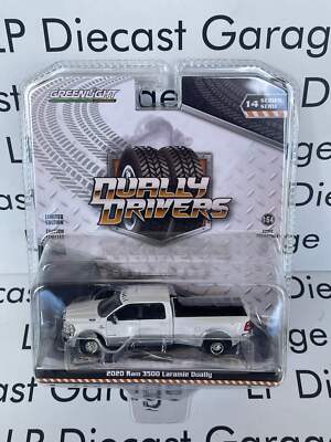 GREENLIGHT 2020 Ram 3500 Laramie White 1:64 Diecast Dually Drivers
