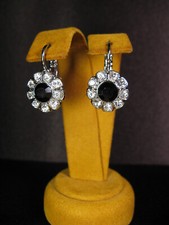 MARIANA JEWELRY EARRINGS FLOWER SWAROVSKI CRYSTALS Clear Black RP Gift Designer