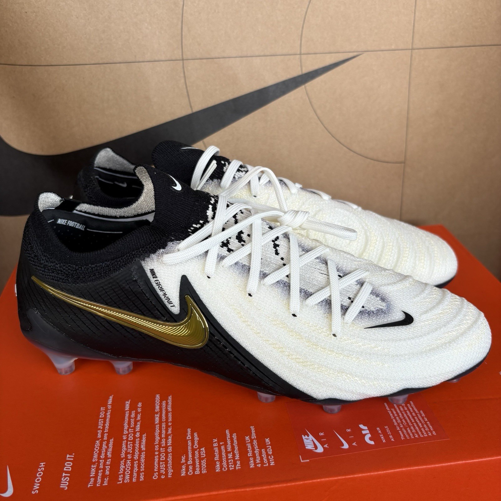 NEW Nike Phantom GX 2 Elite AG-PRO White Gold FQ8927-100 Men Size 7, Womens 8.5