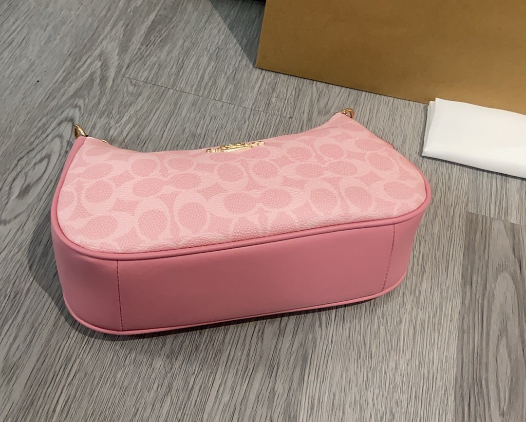 COACH CV933 Teri Shoulder Bag Signature Leather Pink - NEW