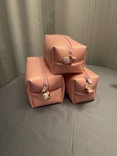 Set 3 Pochette Cosmetiche Rosa Cipria Matrioska con Charms Pesce e Conchiglia